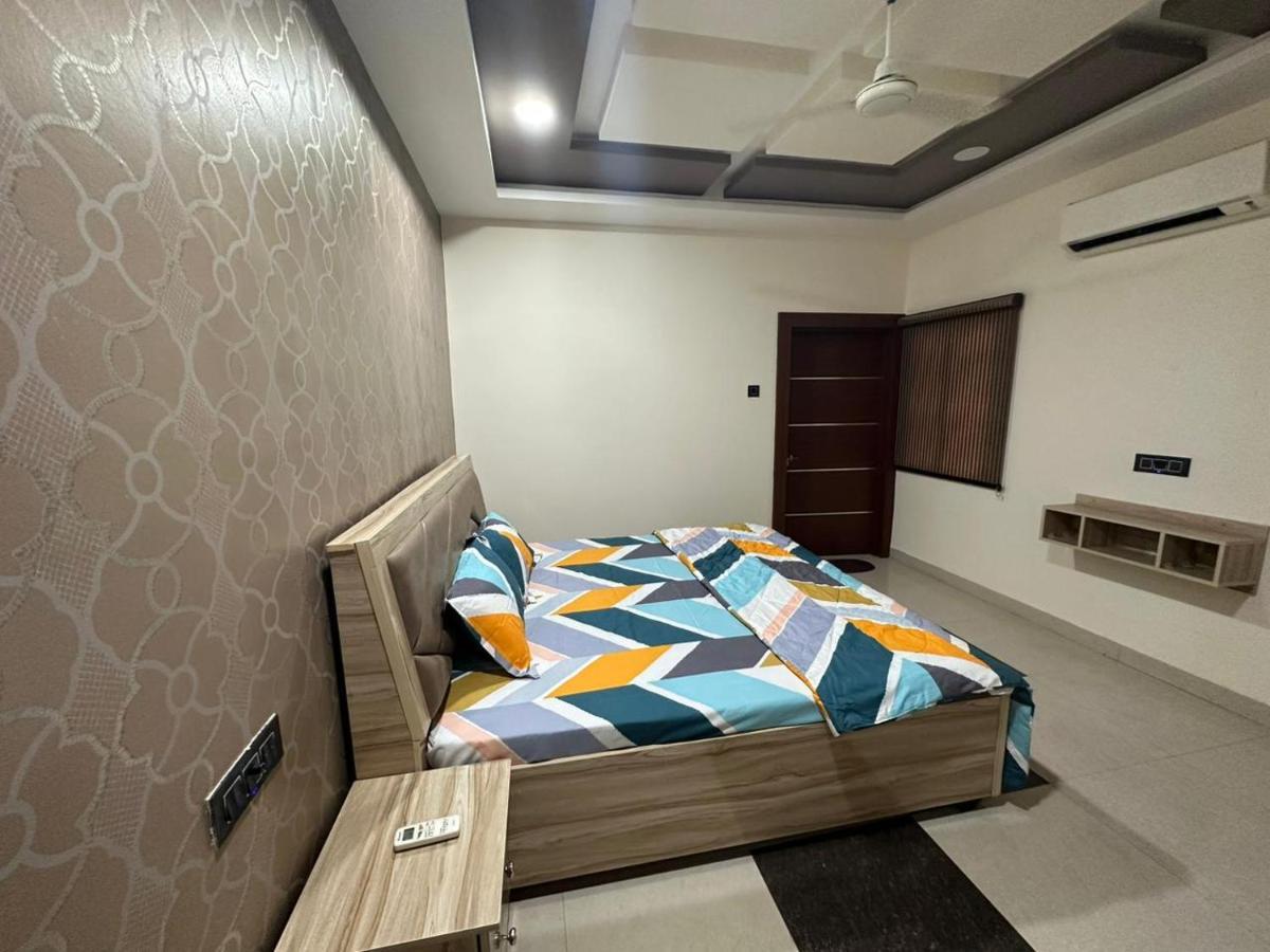 Sunrays - Unique 3Bhk In The Heart Of The City Gwalijar Zewnętrze zdjęcie
